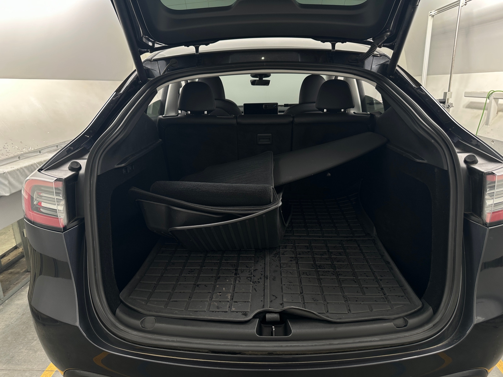 Thumbnail: 2024 Tesla Model Y - 4