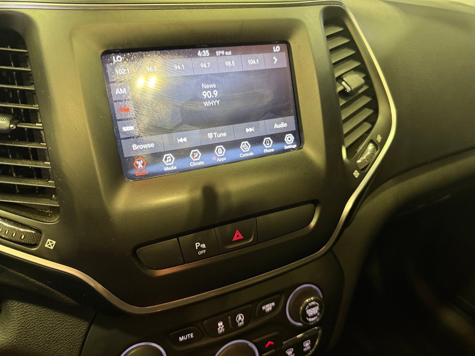 Thumbnail: 2019 Jeep Cherokee - 4