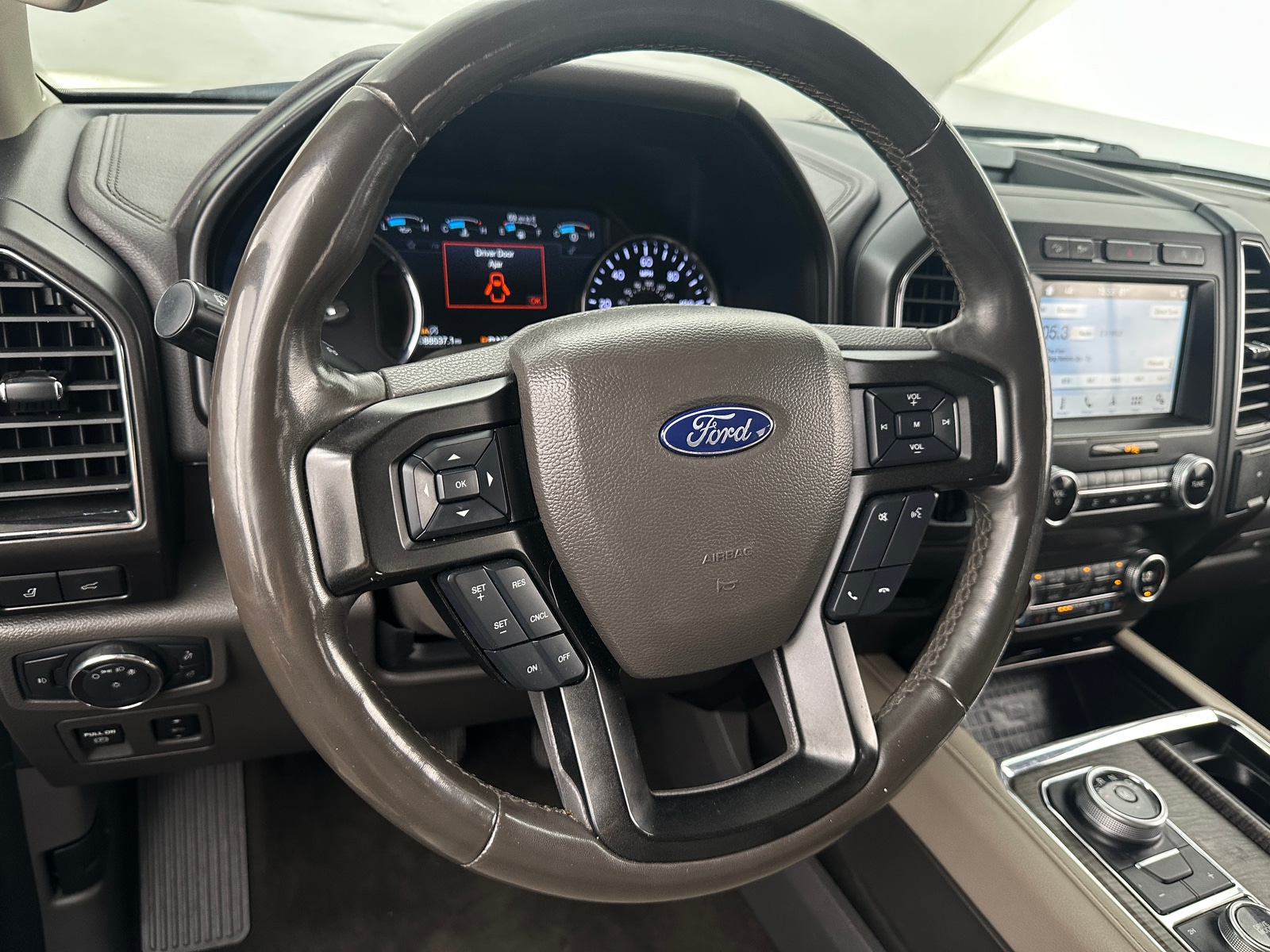 Thumbnail: 2019 Ford Expedition - 4