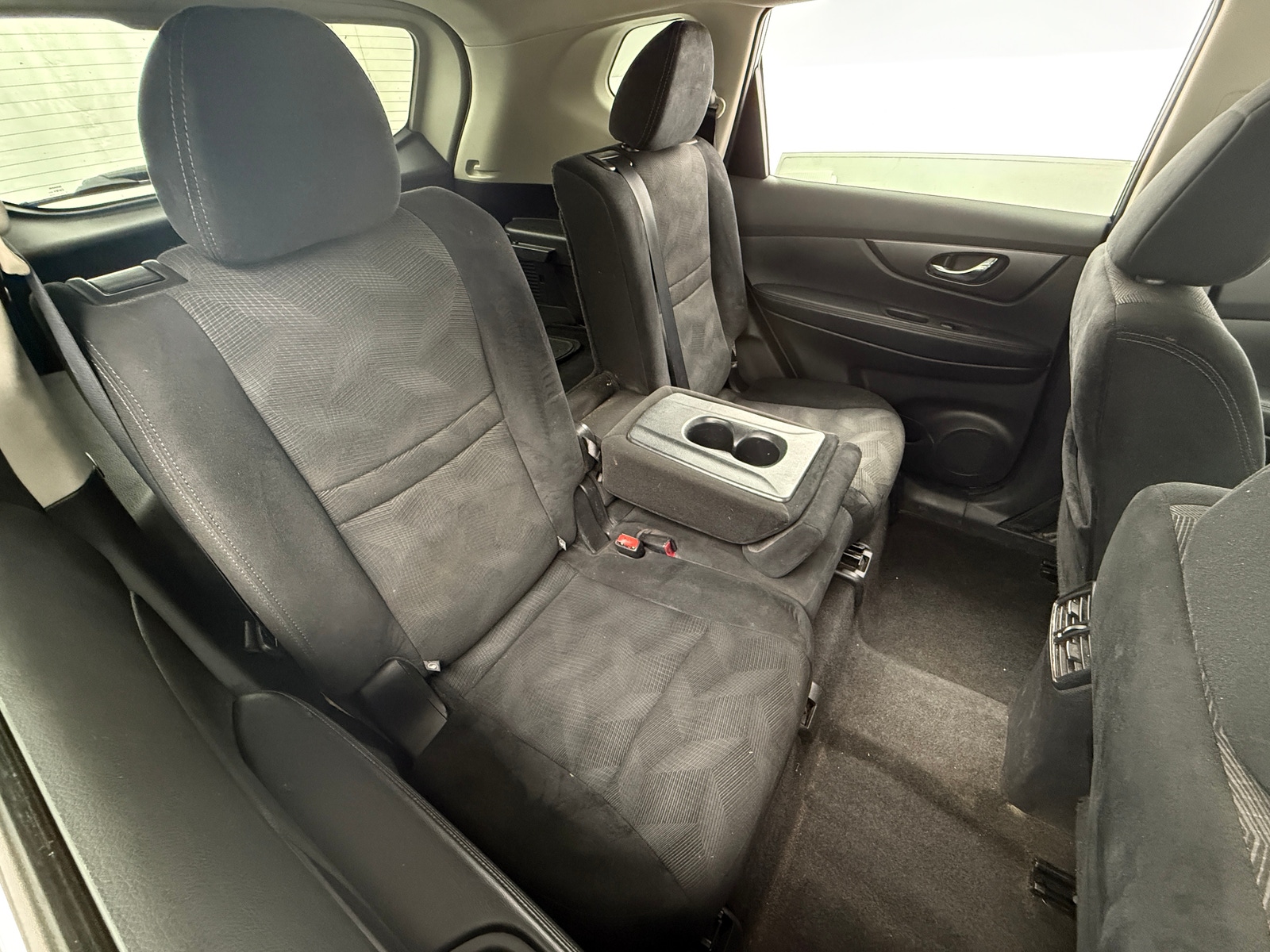Thumbnail: 2016 Nissan Rogue - 6