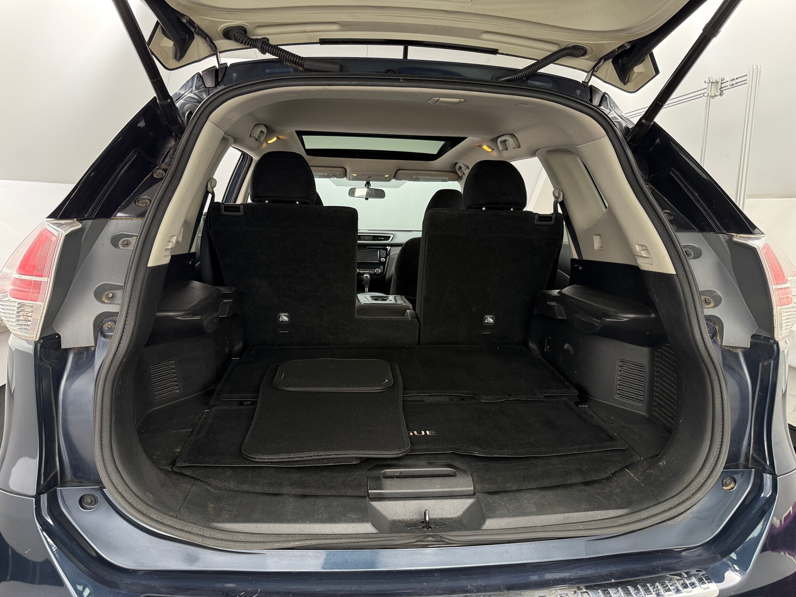 Thumbnail: 2016 Nissan Rogue - 7
