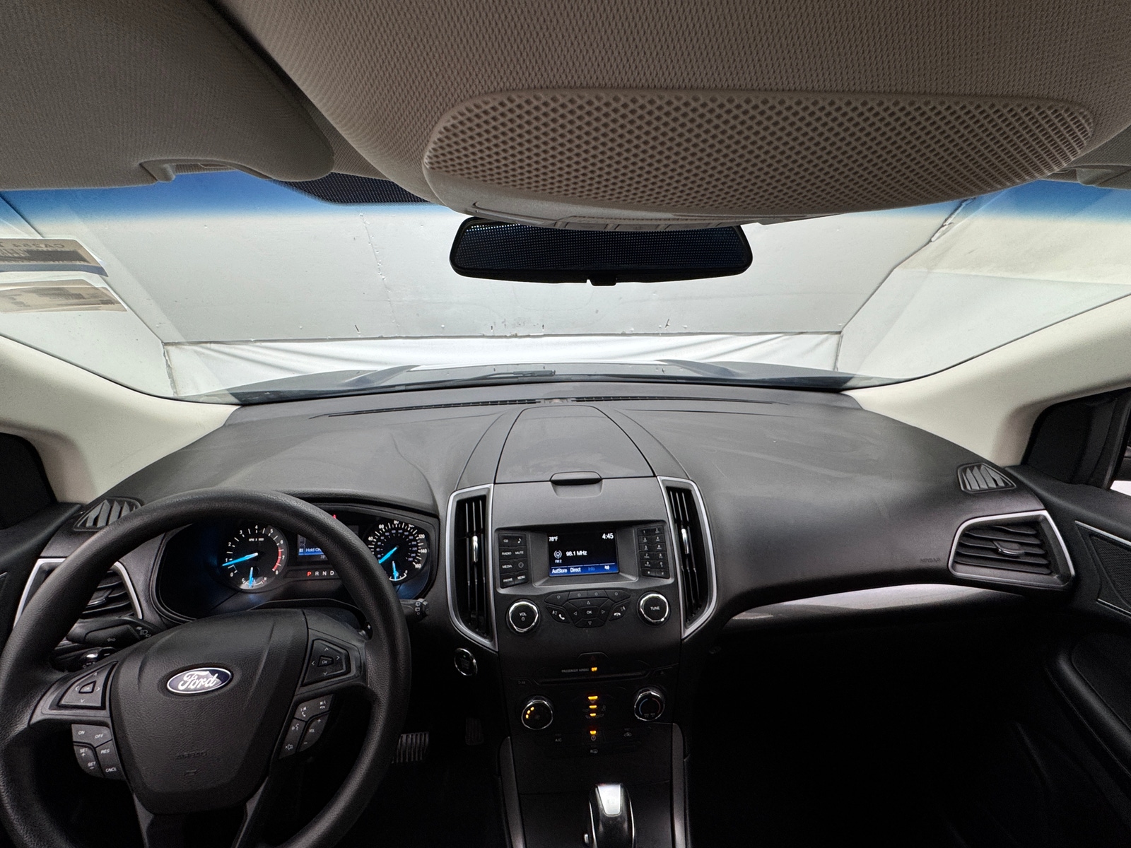 Thumbnail: 2017 Ford Edge - 3