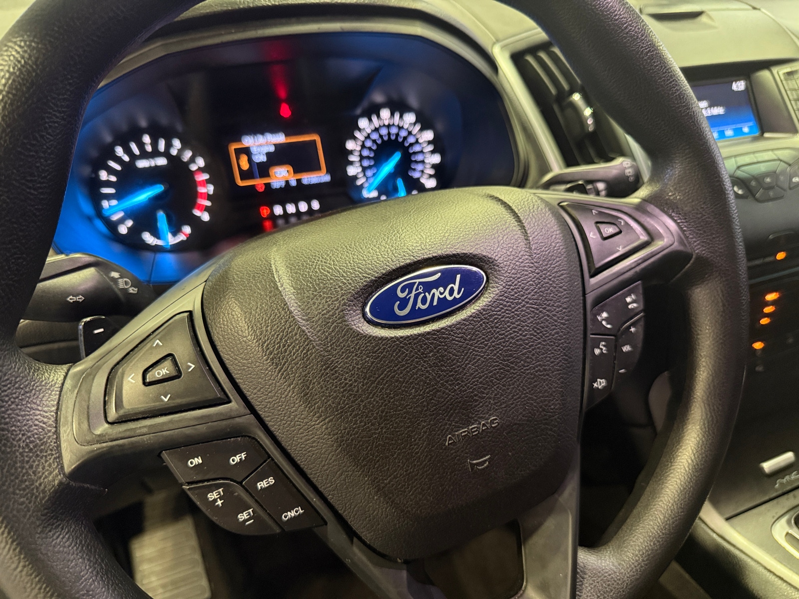 Thumbnail: 2017 Ford Edge - 5