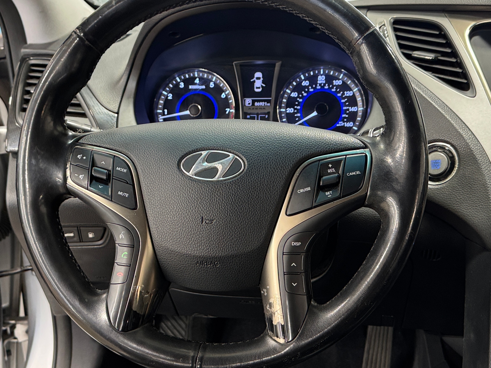 Thumbnail: 2012 Hyundai Azera - 4