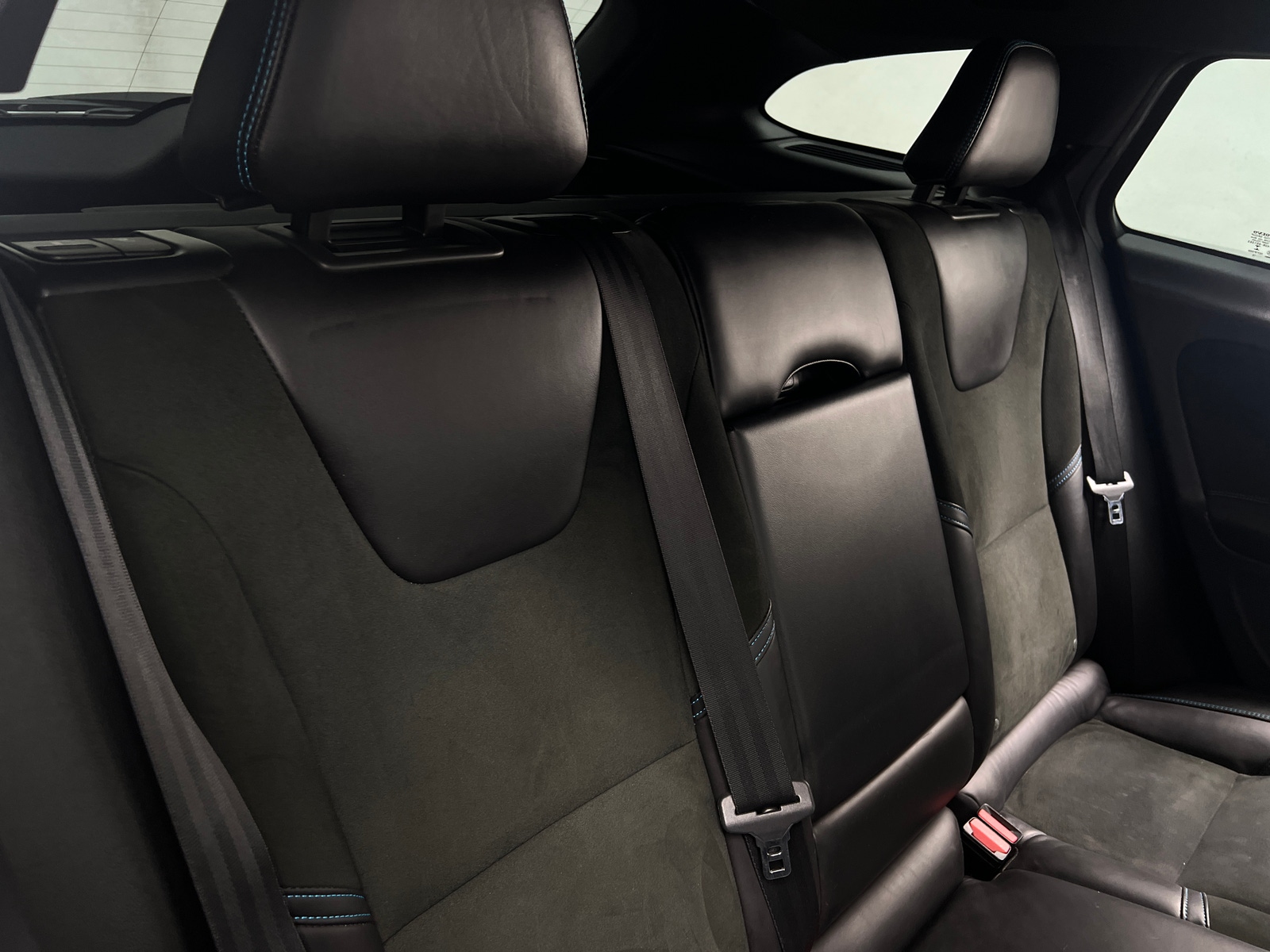 Thumbnail: 2017 Volvo V60 - 5