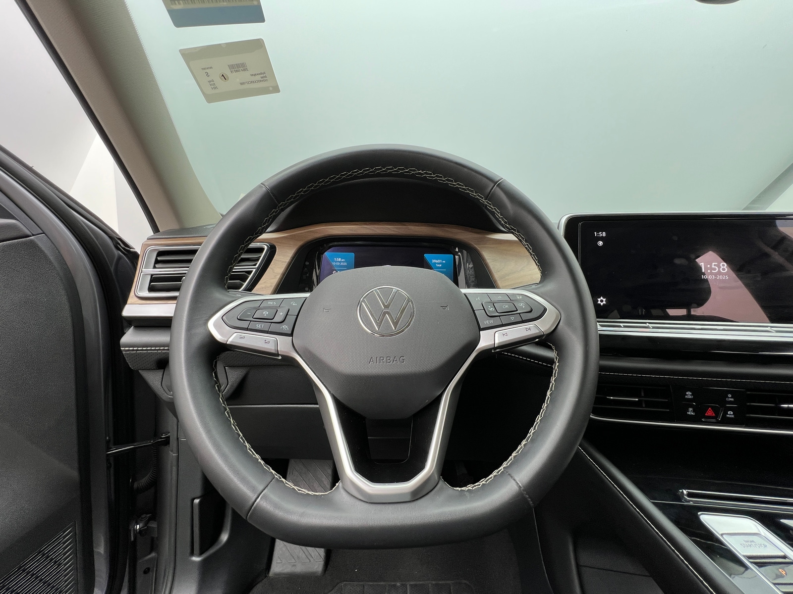 Thumbnail: 2024 Volkswagen Atlas - 4