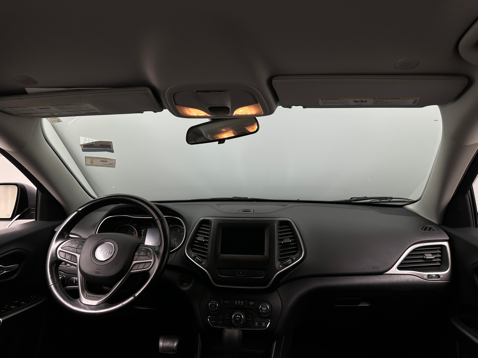 Thumbnail: 2020 Jeep Cherokee - 3