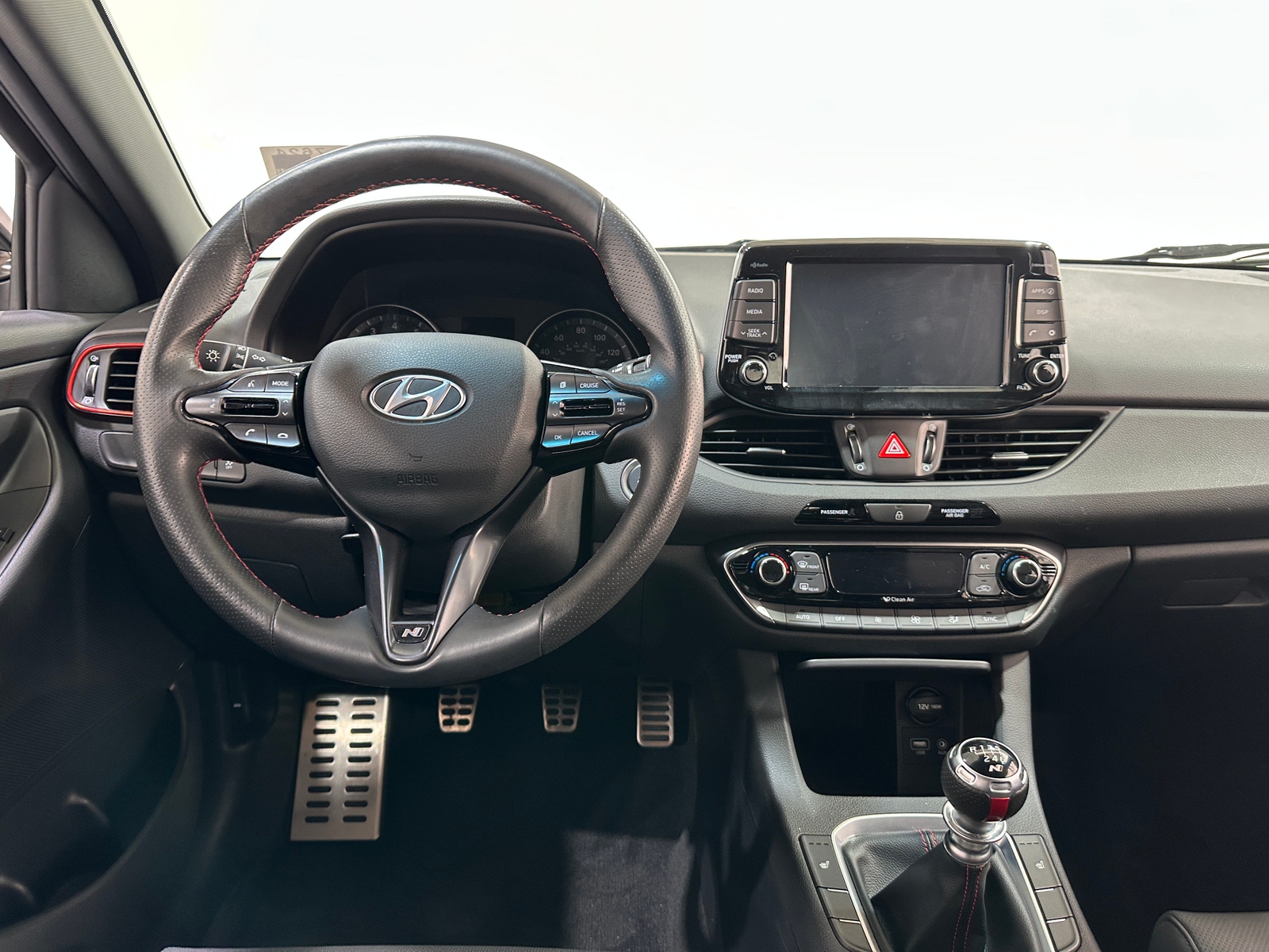Thumbnail: 2019 Hyundai Elantra - 4