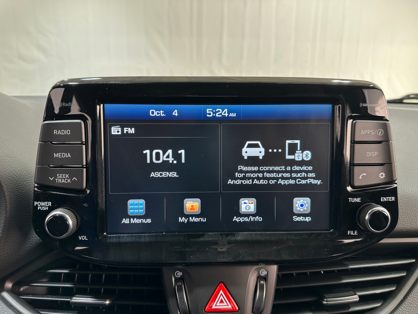 Thumbnail: 2019 Hyundai Elantra - 3