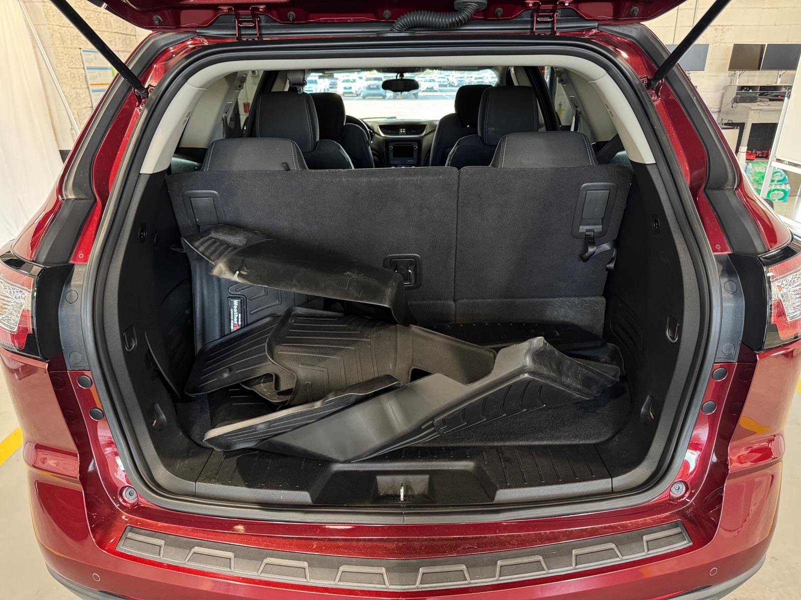Thumbnail: 2017 Chevrolet Traverse - 7