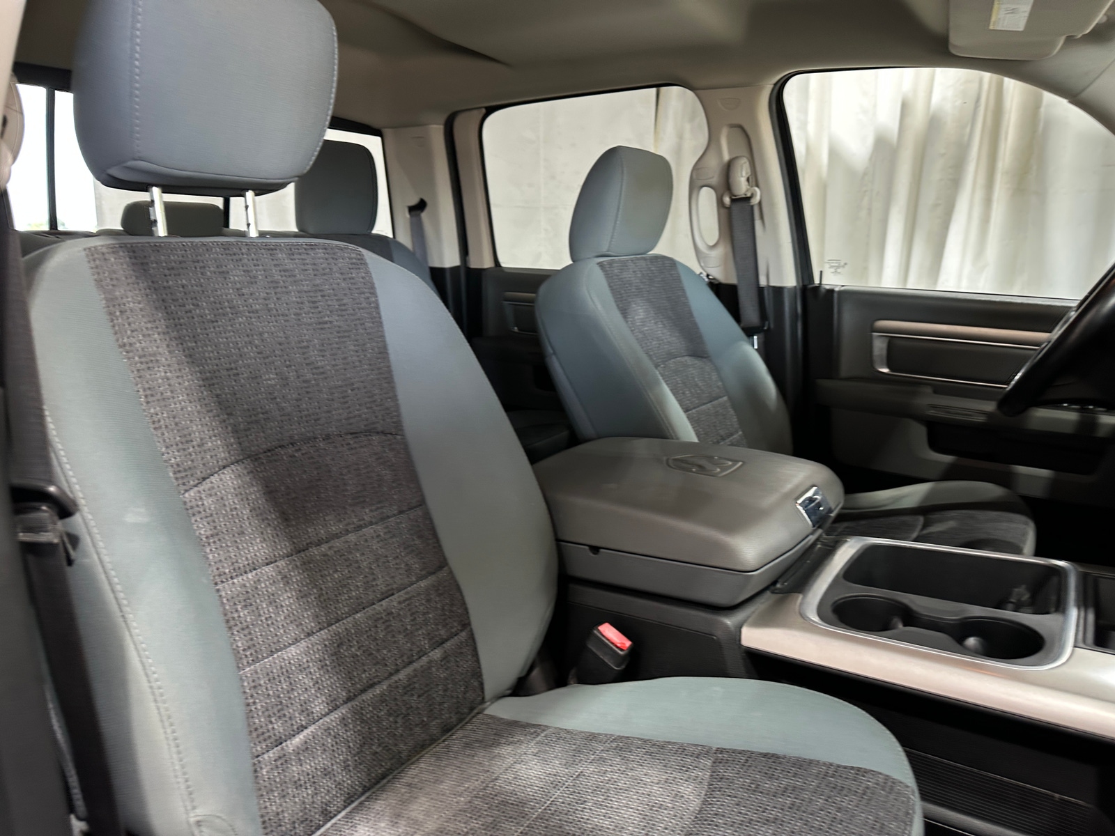 Thumbnail: 2019 RAM 1500 Classic - 2
