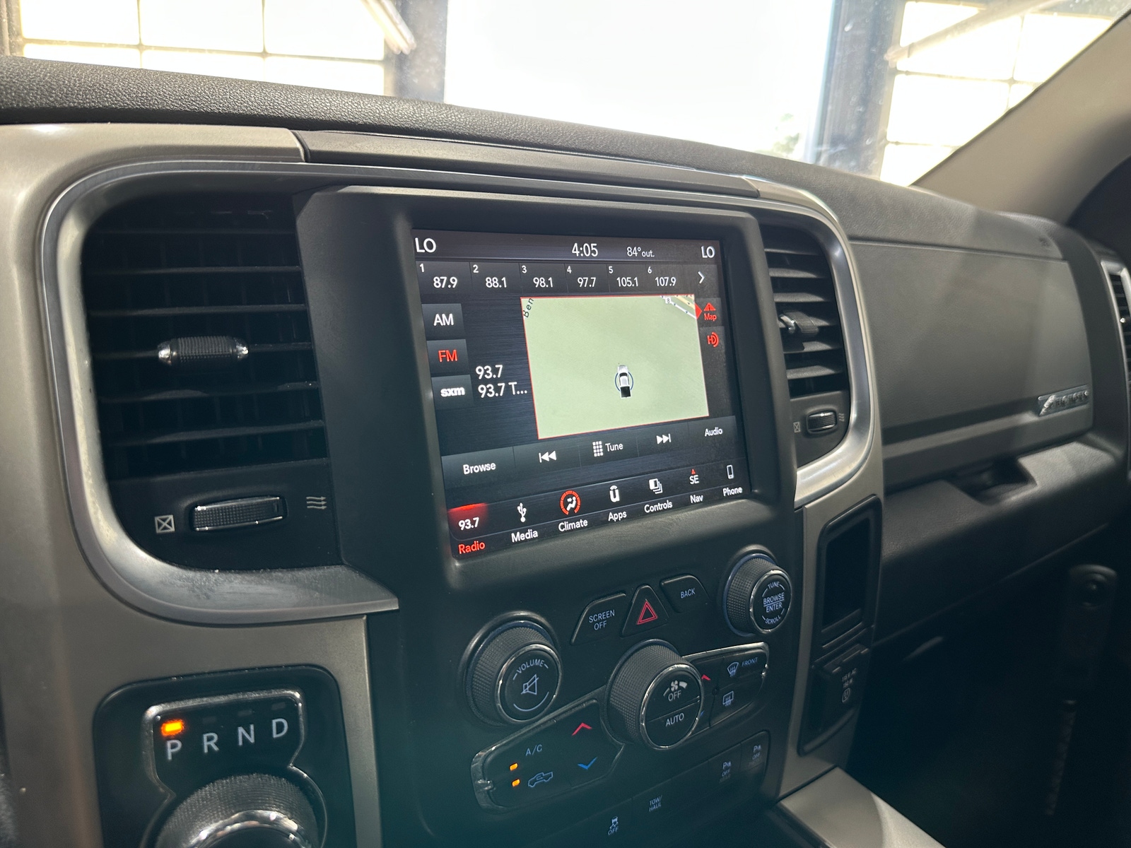 Thumbnail: 2019 RAM 1500 Classic - 4
