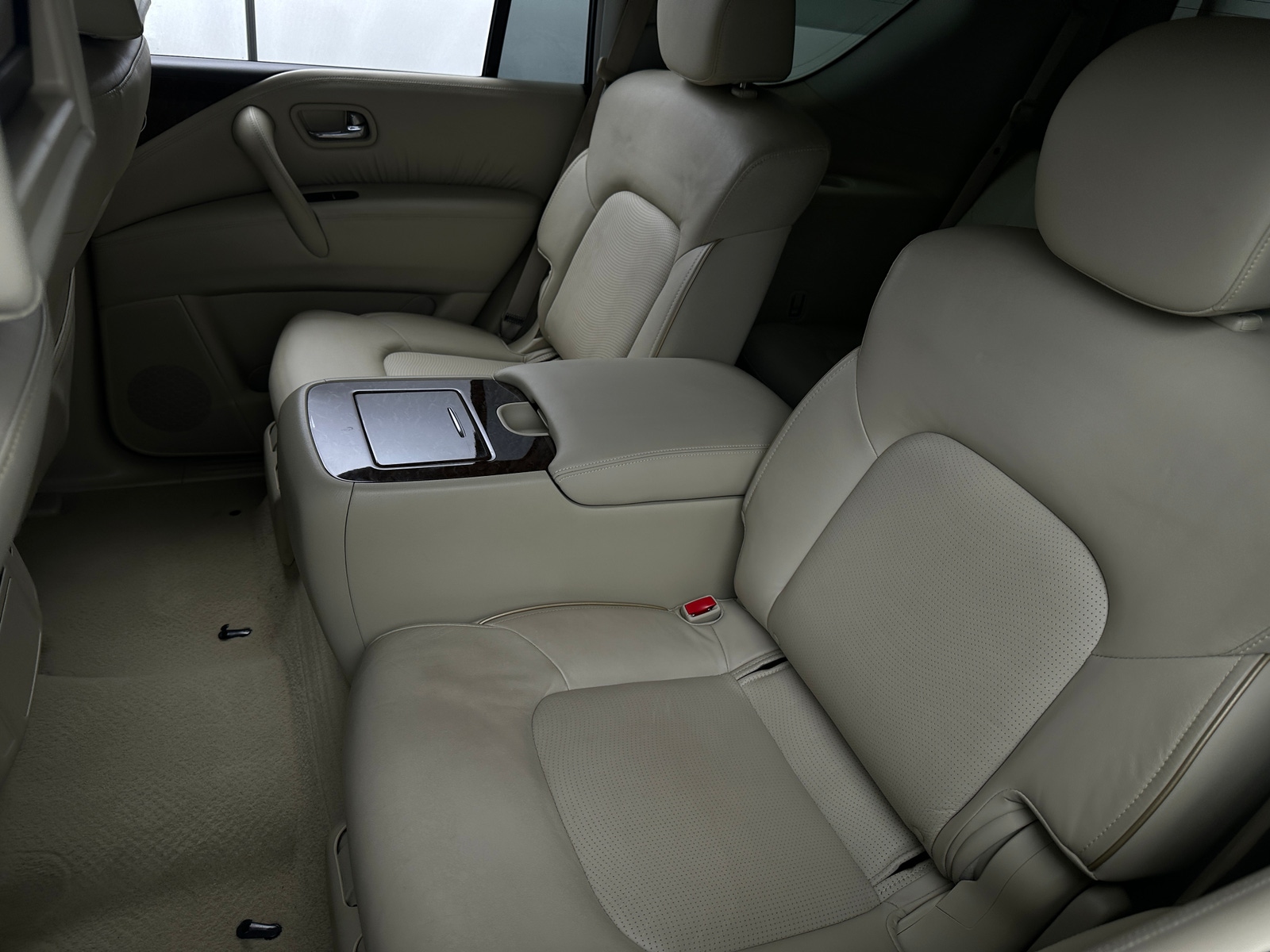 Thumbnail: 2016 INFINITI QX80 - 5
