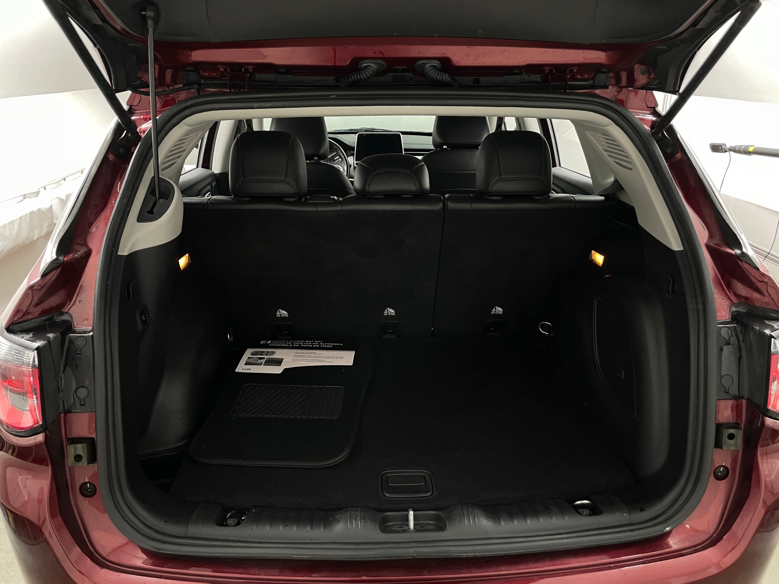 Thumbnail: 2022 Jeep Compass - 7