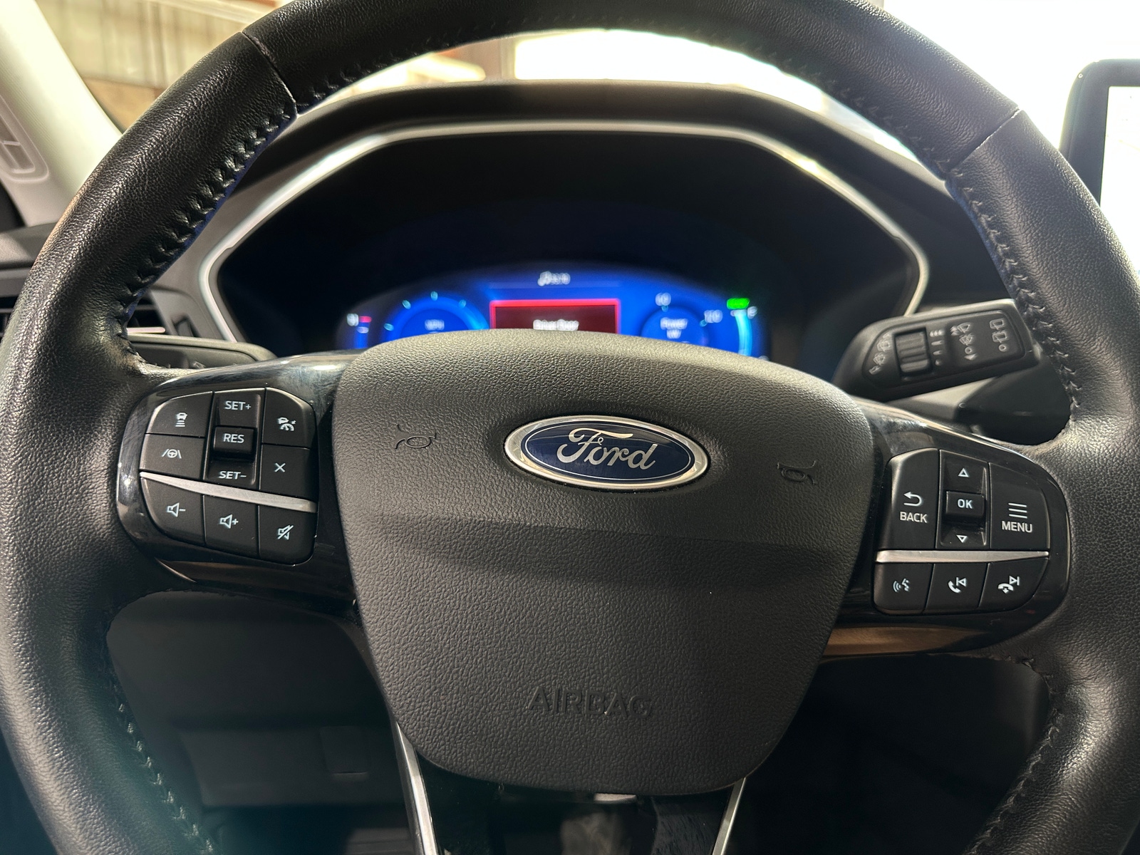 Thumbnail: 2021 Ford Escape - 4