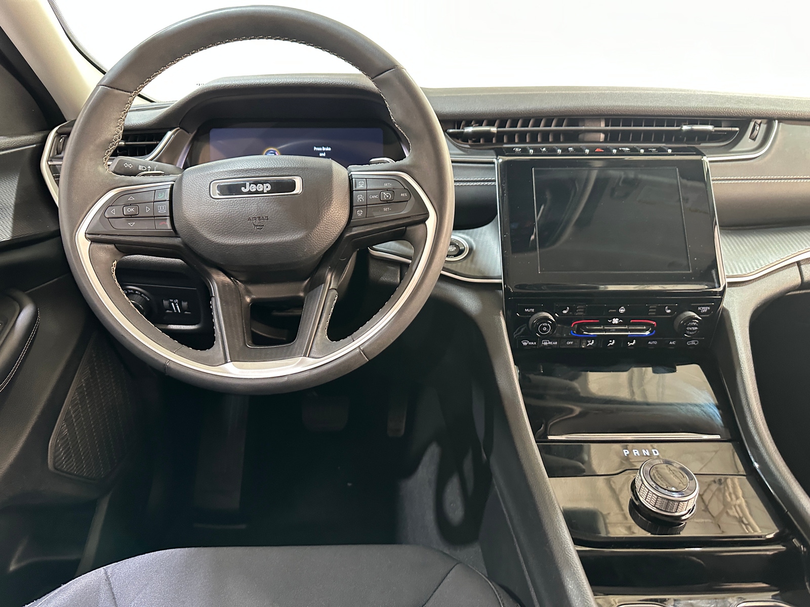 Thumbnail: 2023 Jeep Grand Cherokee L - 5