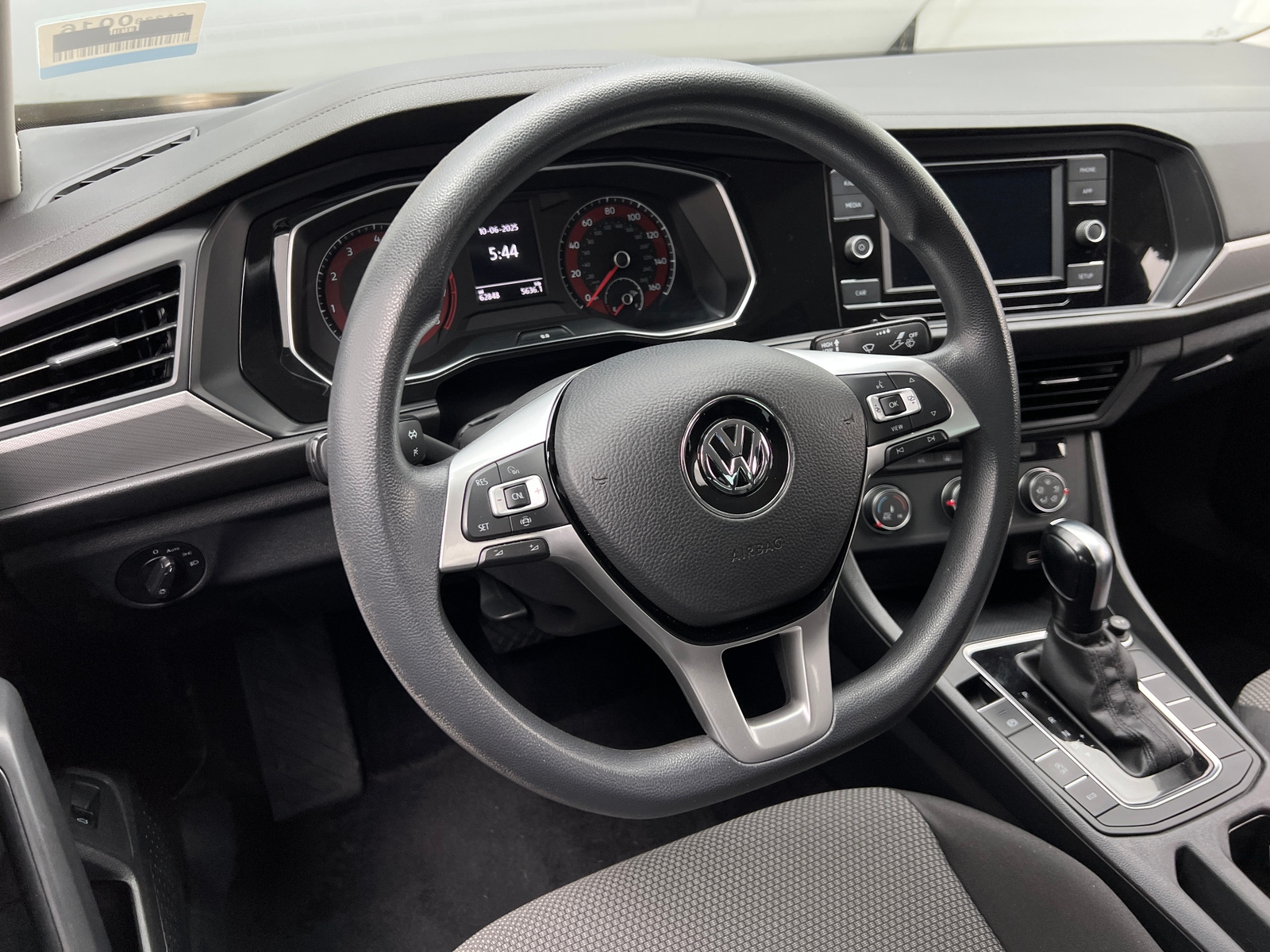Thumbnail: 2019 Volkswagen Jetta - 5