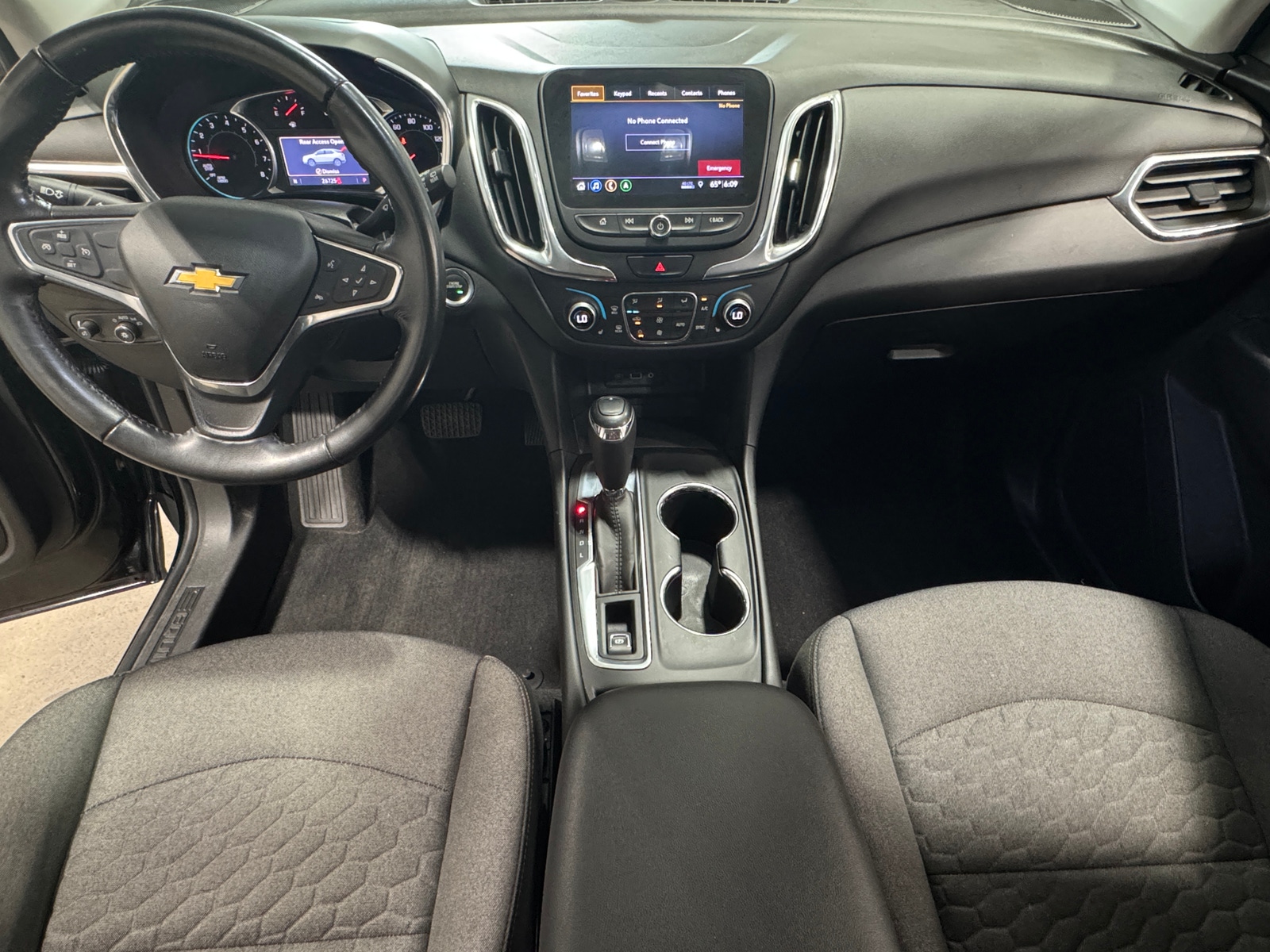 Thumbnail: 2019 Chevrolet Equinox - 3