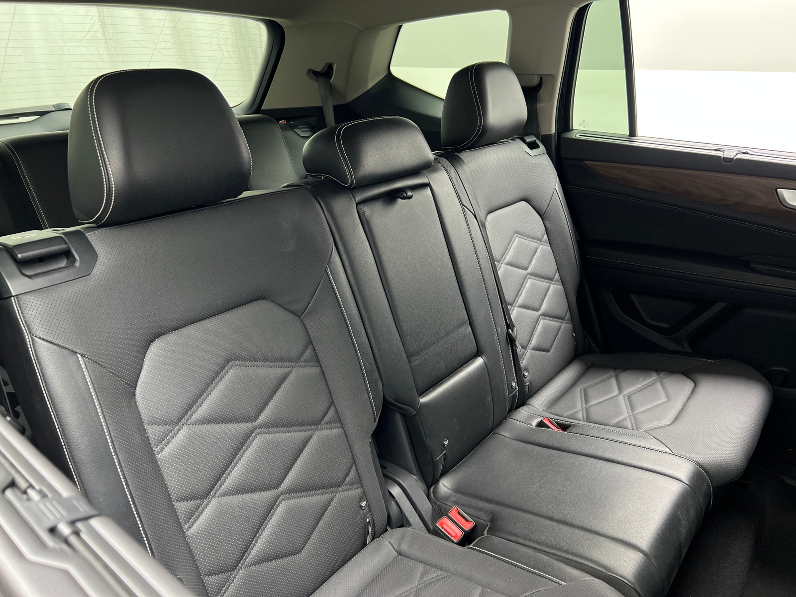Thumbnail: 2024 Volkswagen Atlas - 5
