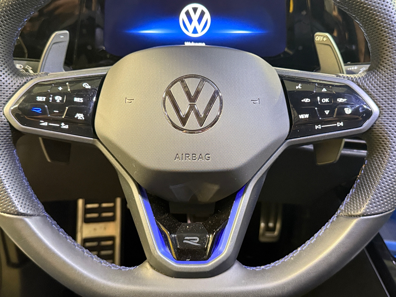 Thumbnail: 2024 Volkswagen Golf - 4
