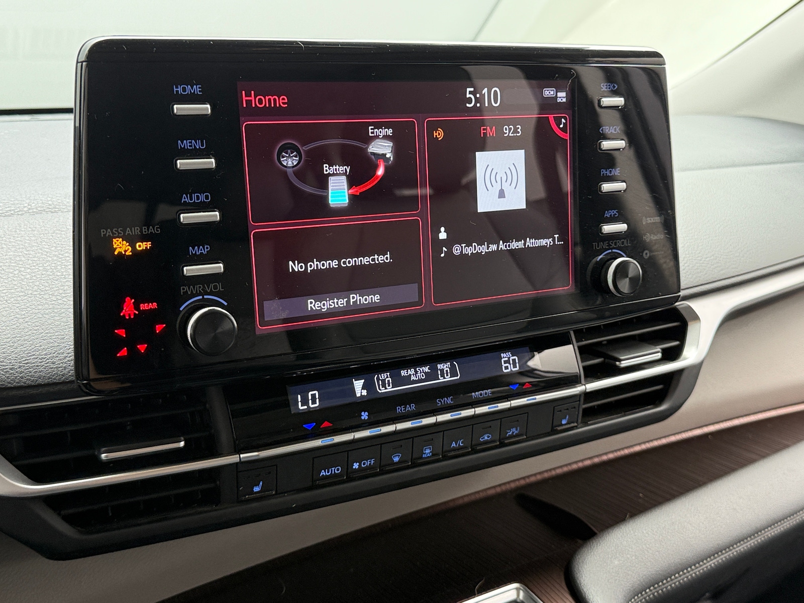 Thumbnail: 2023 Toyota Sienna - 3