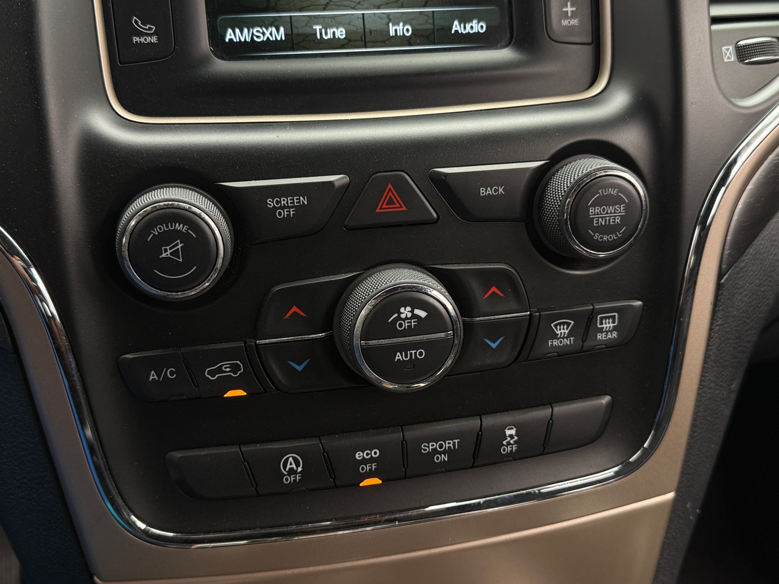 Thumbnail: 2016 Jeep Grand Cherokee - 4