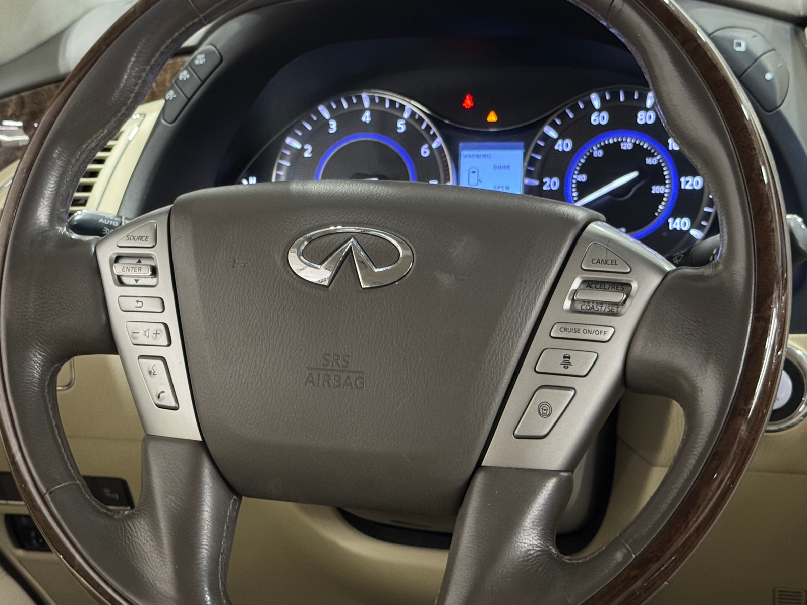 Thumbnail: 2017 INFINITI QX80 - 4