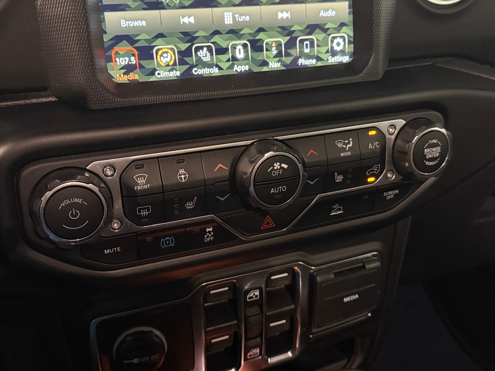 Thumbnail: 2023 Jeep Wrangler - 4
