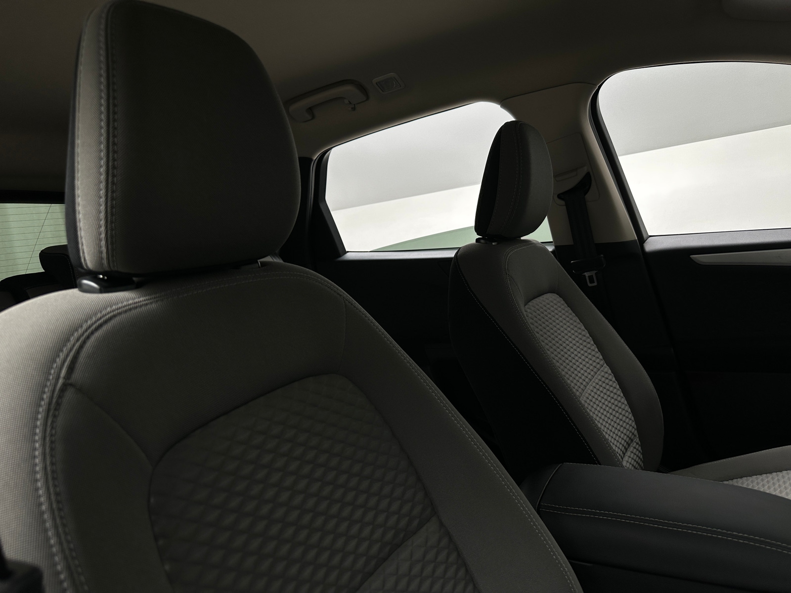 Thumbnail: 2020 Ford Escape - 2