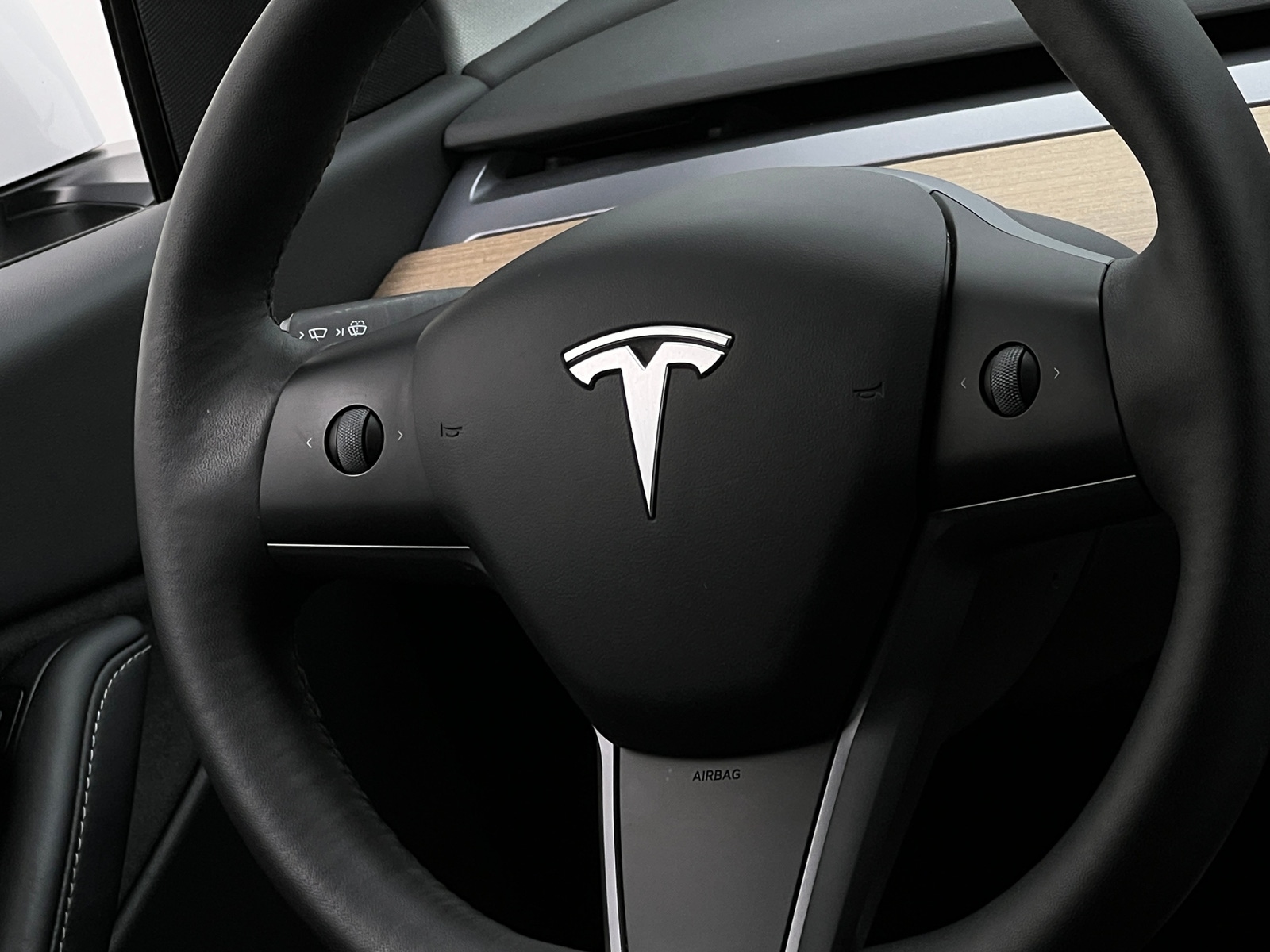 Thumbnail: 2022 Tesla Model Y - 4