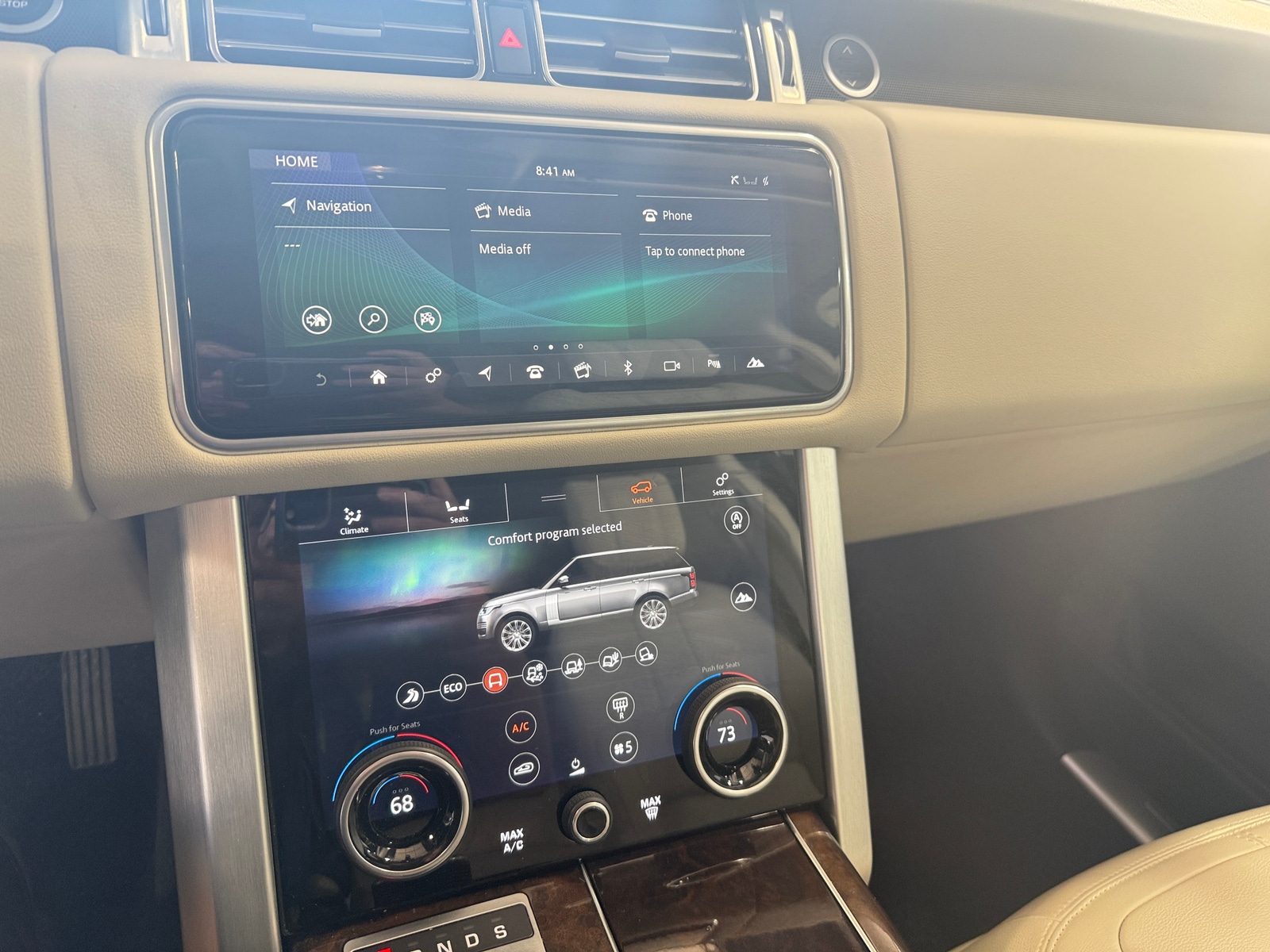 Thumbnail: 2021 Land Rover Range Rover - 3