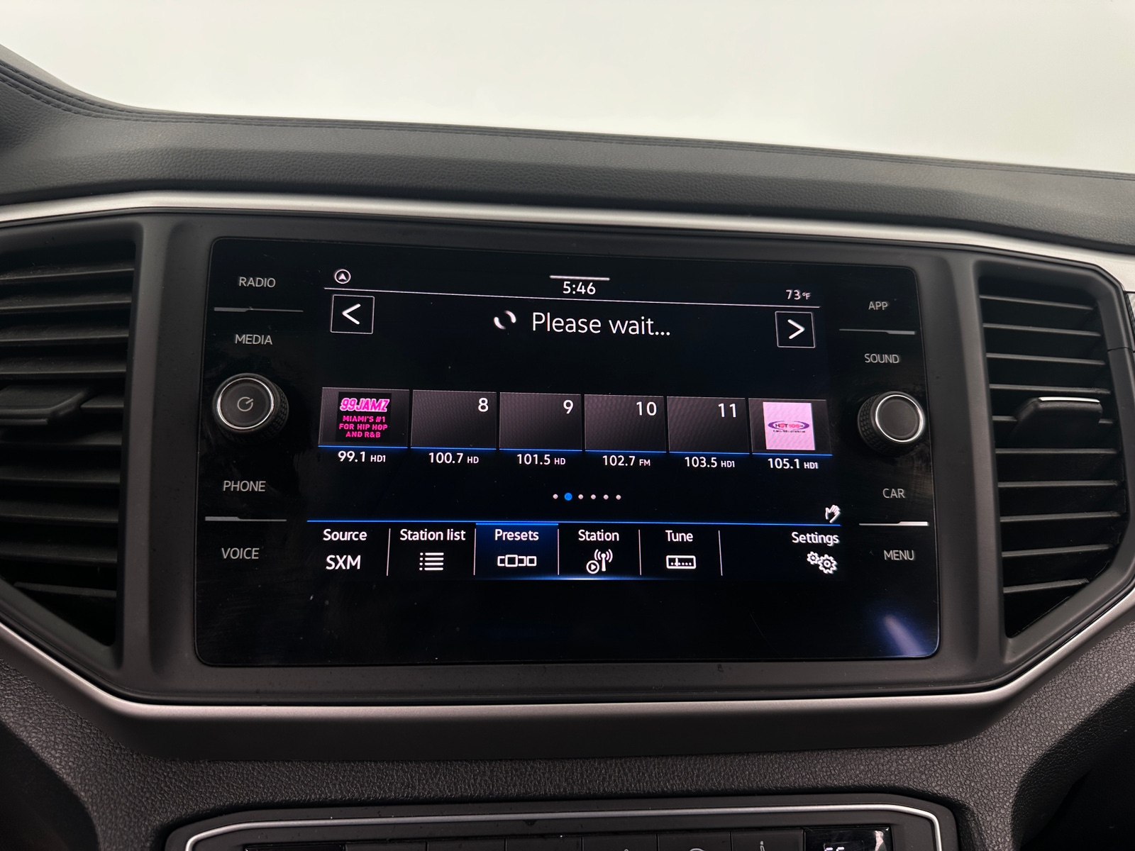 Thumbnail: 2021 Volkswagen Atlas - 3