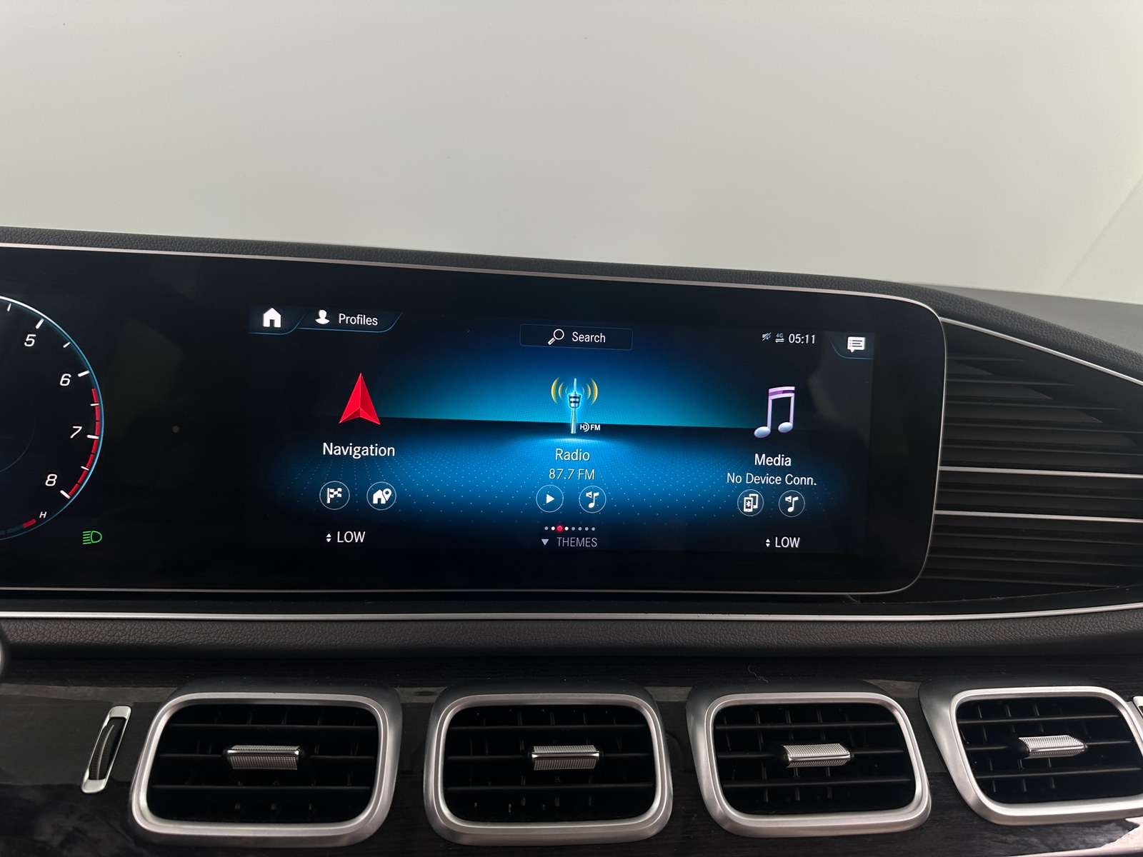 Thumbnail: 2020 Mercedes-Benz GLE - 3