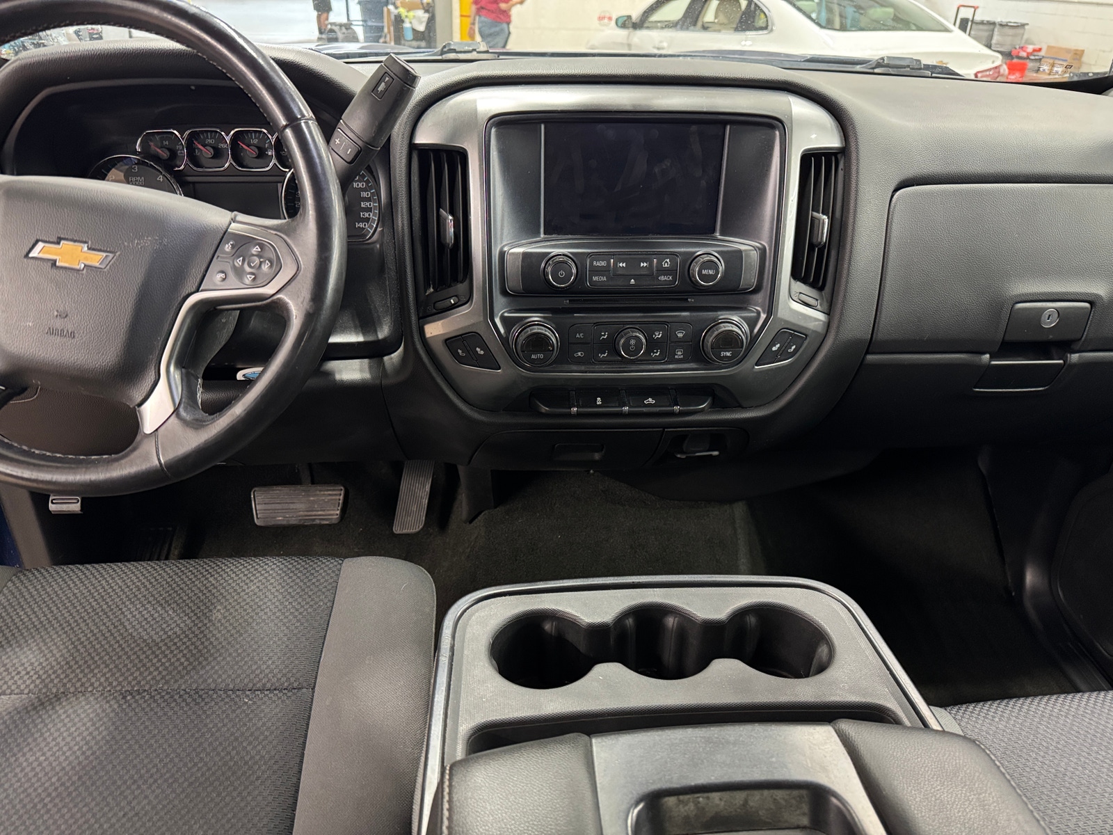 Thumbnail: 2016 Chevrolet Silverado 1500 - 3