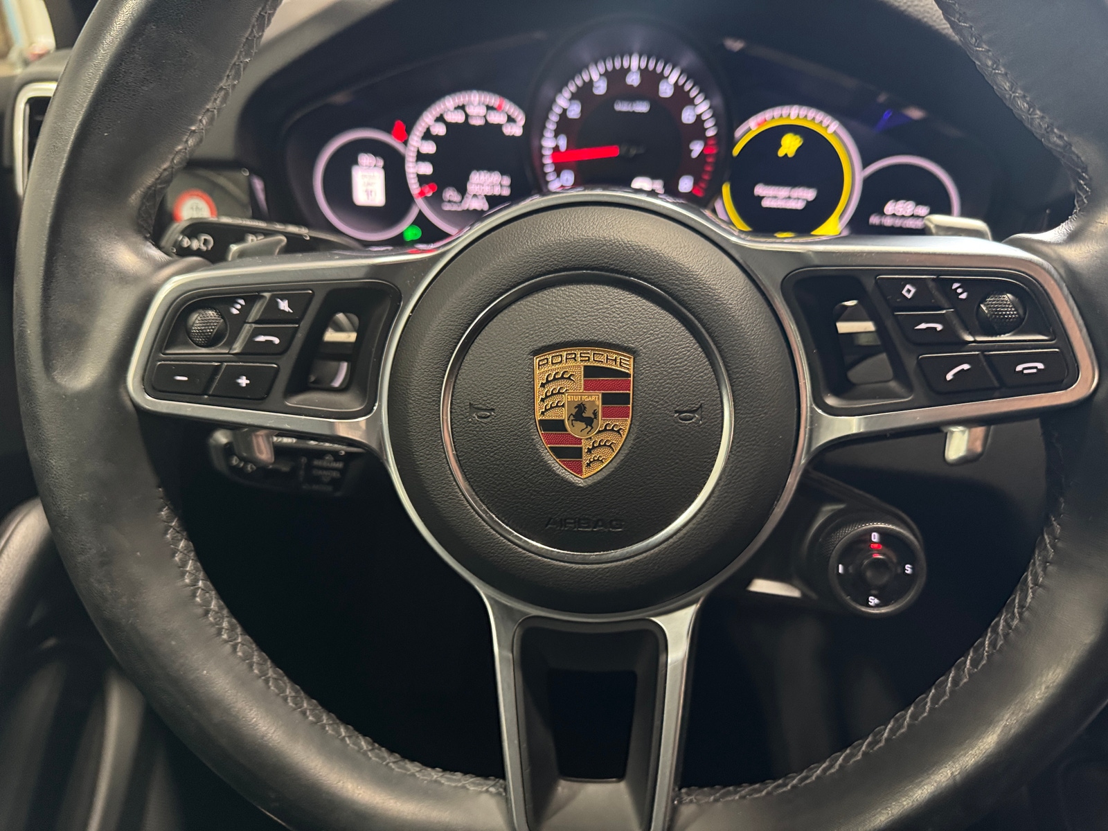 Thumbnail: 2022 Porsche  - 4