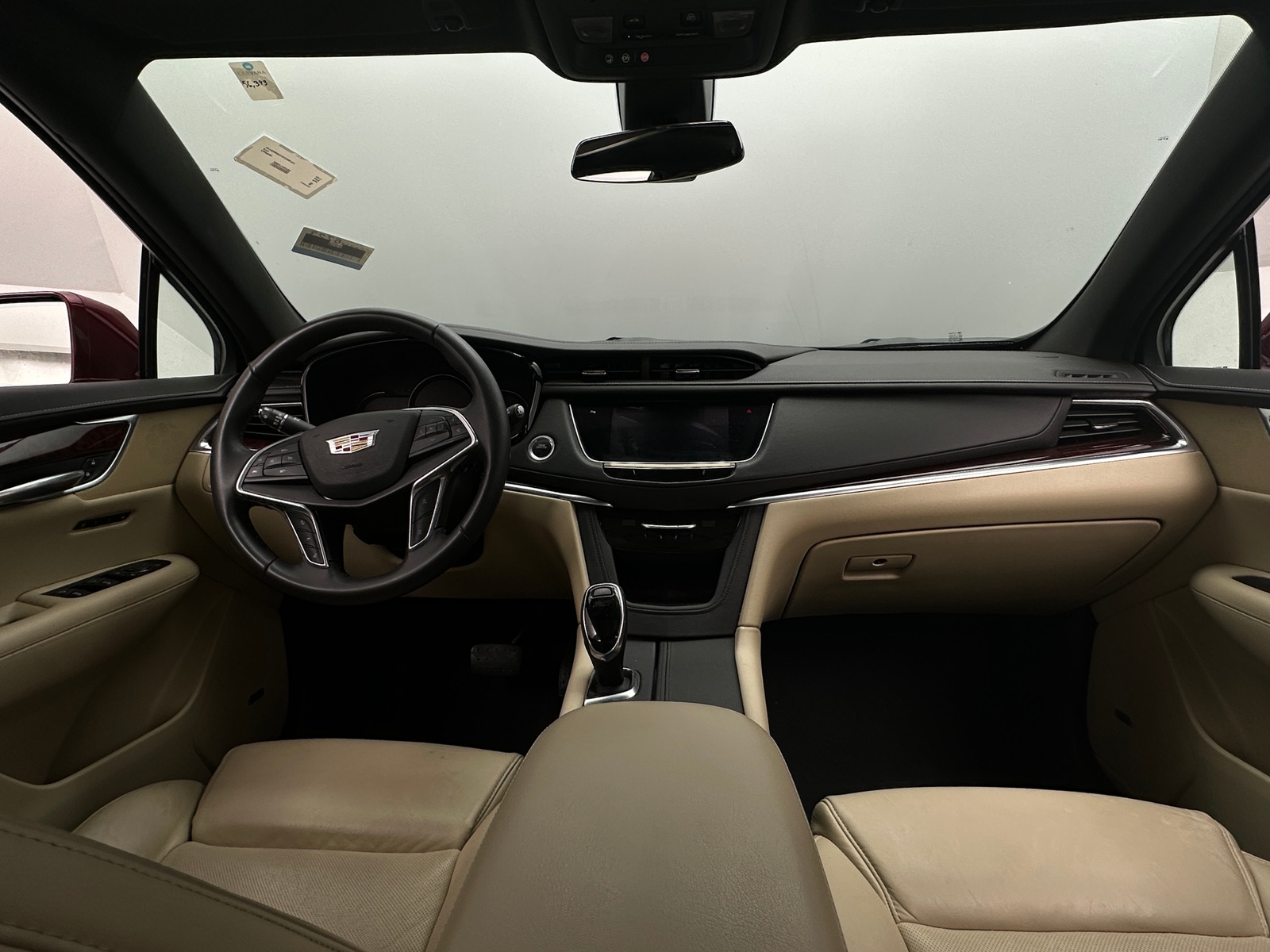 Thumbnail: 2017 Cadillac XT5 - 2