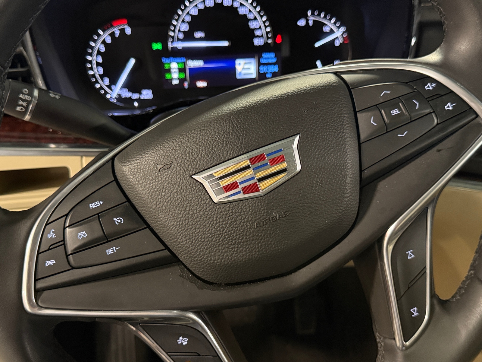 Thumbnail: 2017 Cadillac XT5 - 4