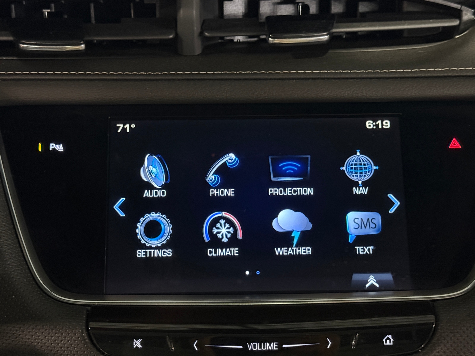Thumbnail: 2017 Cadillac XT5 - 3