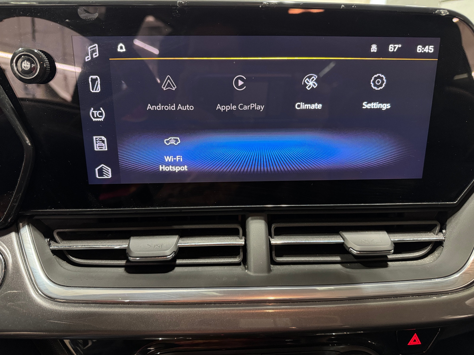 Thumbnail: 2024 Chevrolet Trax - 3