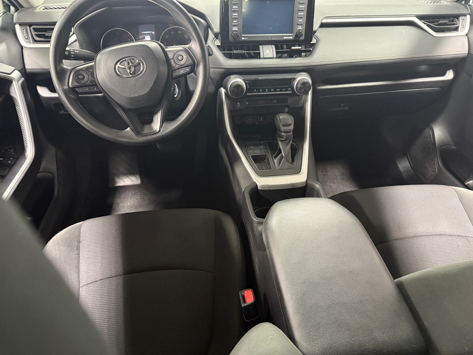 Thumbnail: 2022 Toyota RAV4 - 3