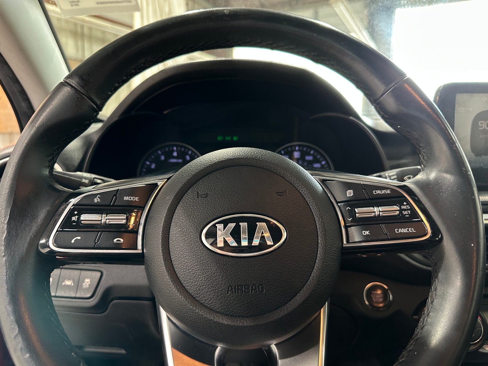 Thumbnail: 2019 Kia Forte - 4