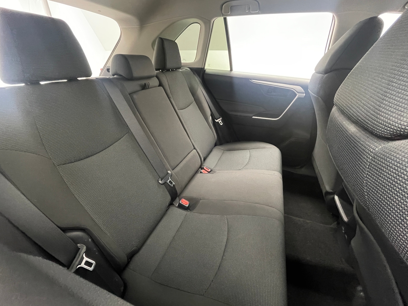Thumbnail: 2021 Toyota RAV4 - 6