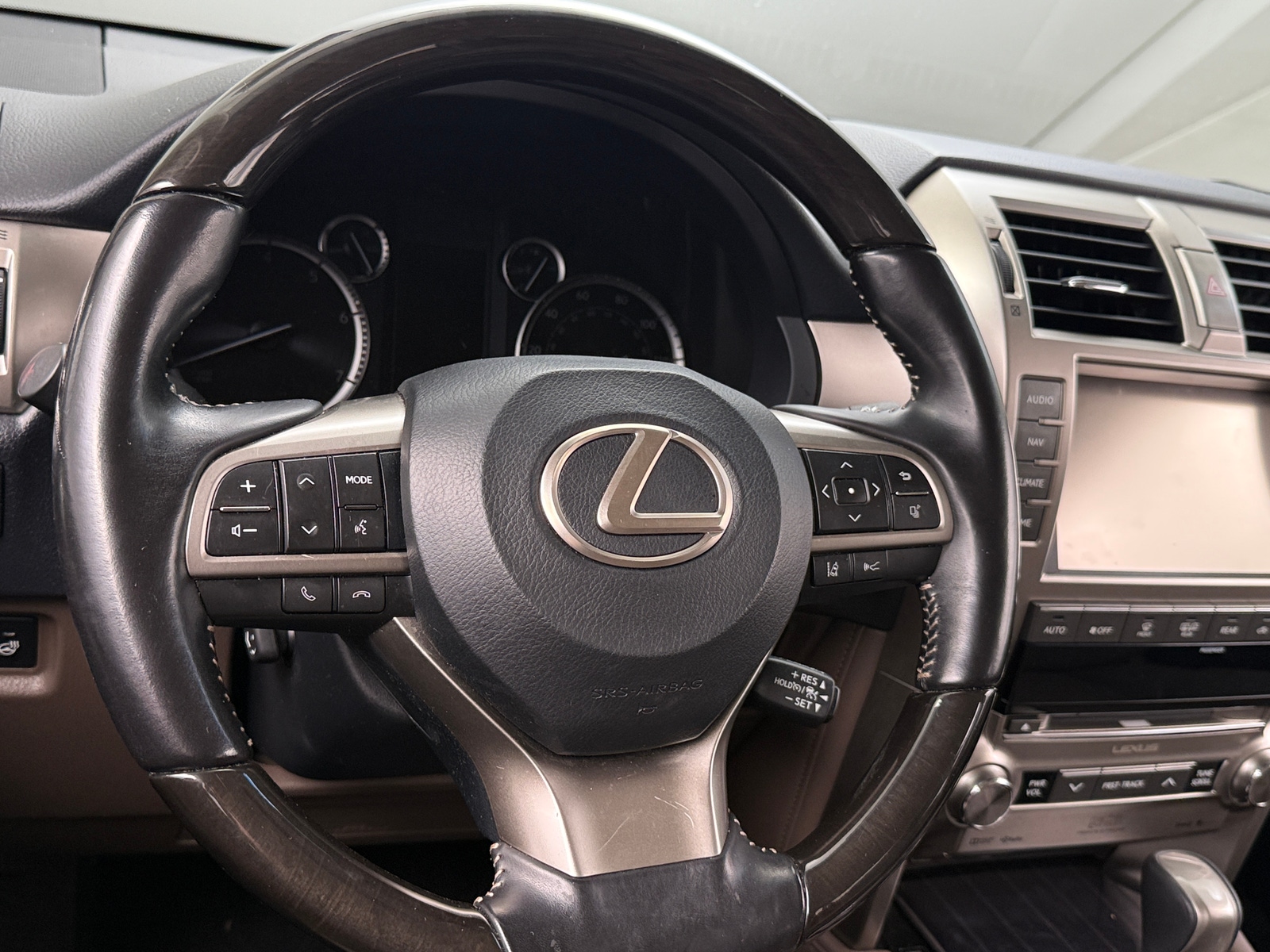 Thumbnail: 2021 Lexus GX - 4