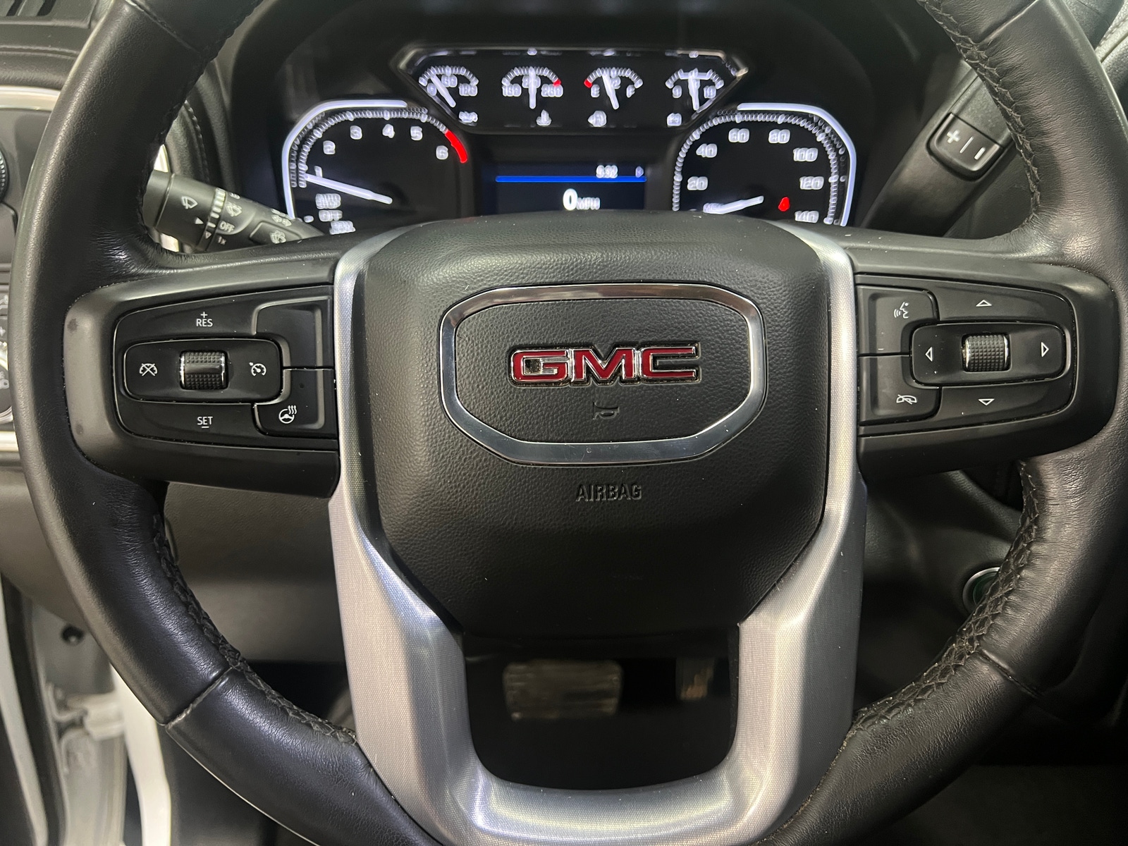 Thumbnail: 2022 GMC Sierra 1500 - 5