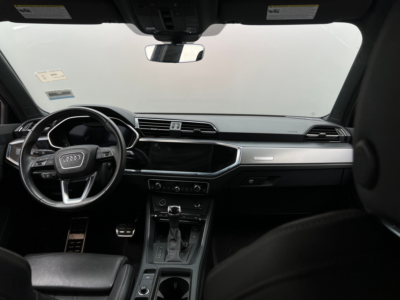 Thumbnail: 2023 Audi Q3 - 2