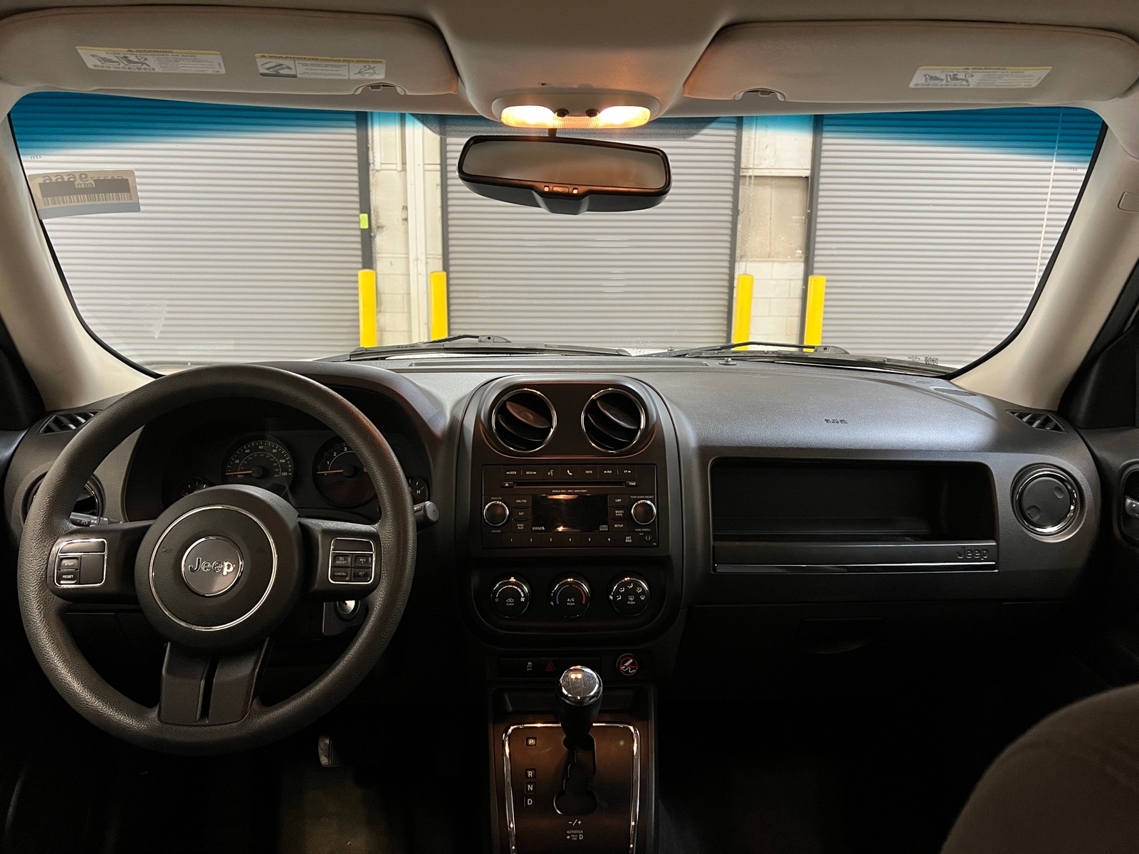 Thumbnail: 2017 Jeep Patriot - 3