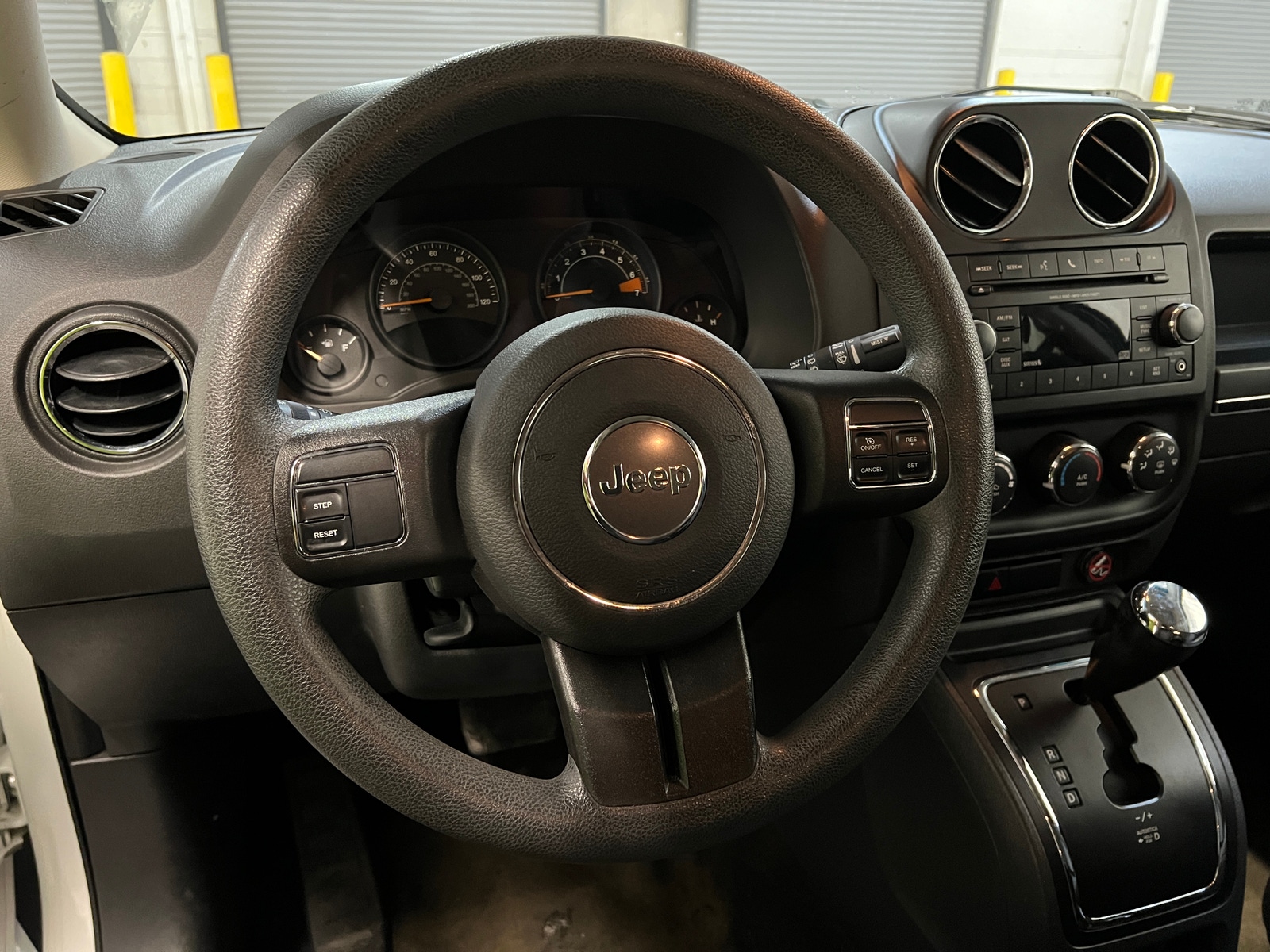 Thumbnail: 2017 Jeep Patriot - 5