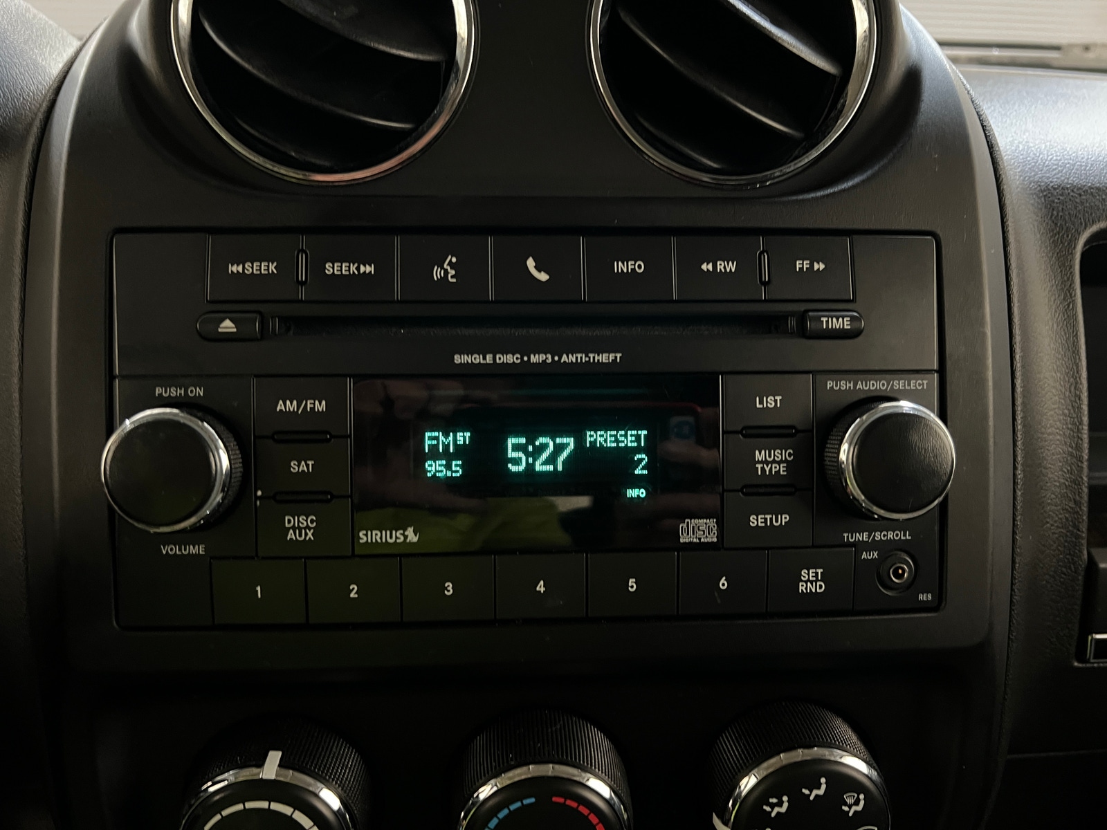 Thumbnail: 2017 Jeep Patriot - 4