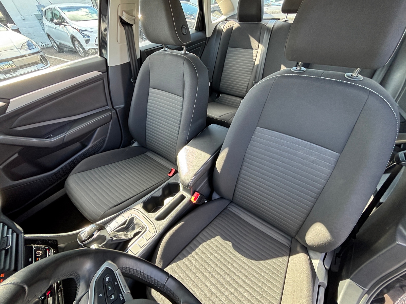 Thumbnail: 2025 Volkswagen Jetta - 2