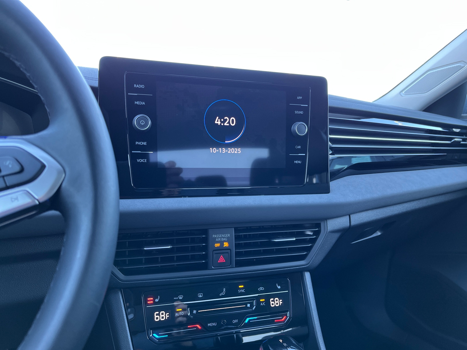 Thumbnail: 2025 Volkswagen Jetta - 4